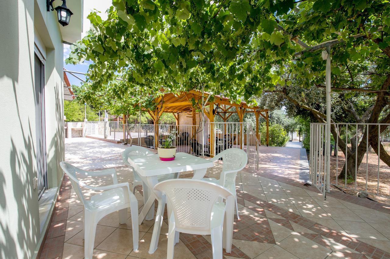 Villa Dimitris Potos Exterior foto